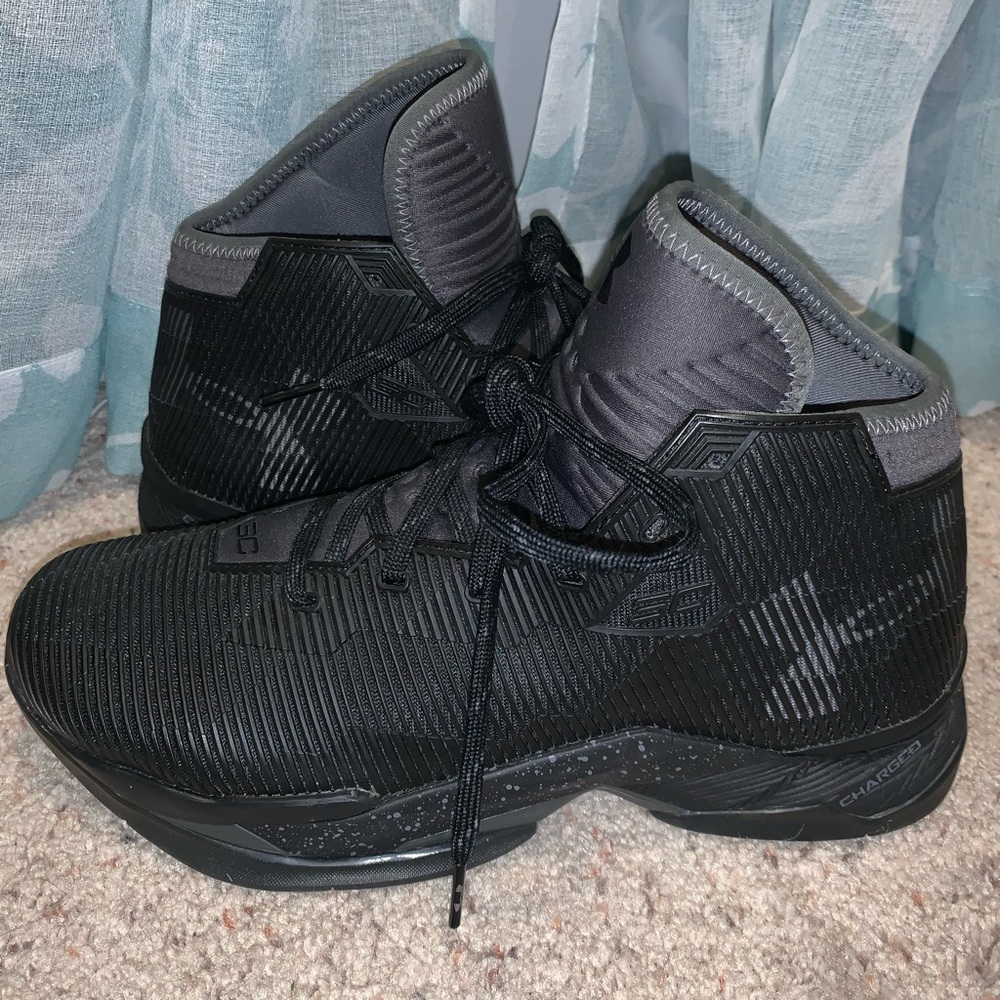 Stephen Curry Charged High Top Men’s B-ball Shoes